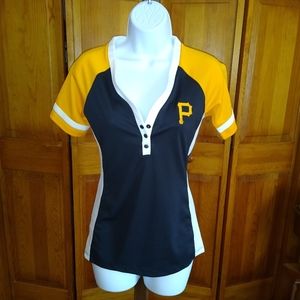 Women's sm. Pirates shirt